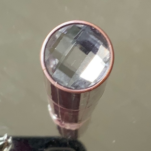 PURE NATURAL HYDRATING LIP GLOSS, ELLA - Picture 4 of 5